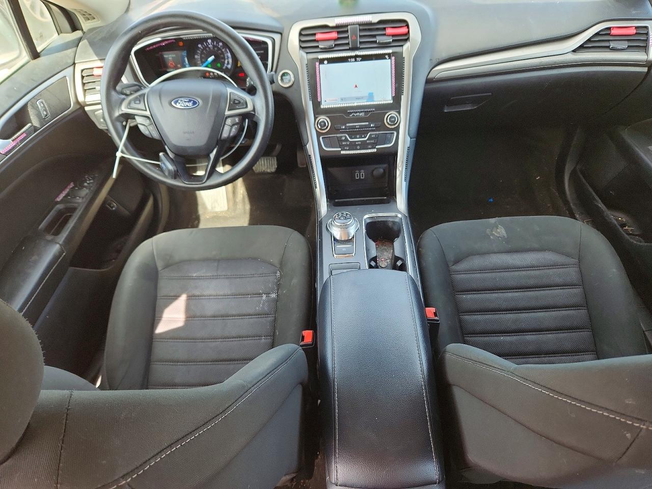 2019 FORD FUSION SE photo 8