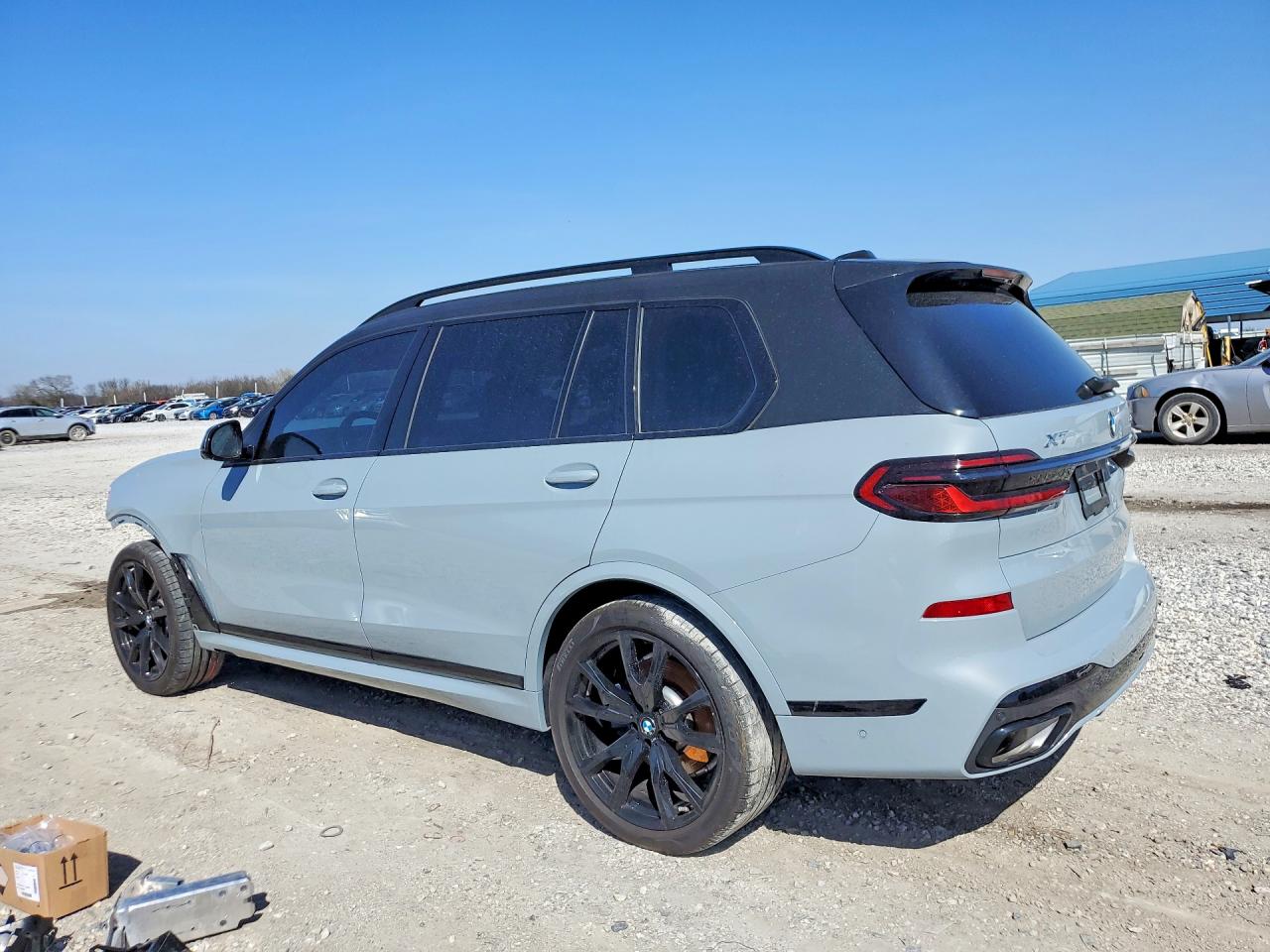 2025 BMW X7 XDRIVE40I photo 4