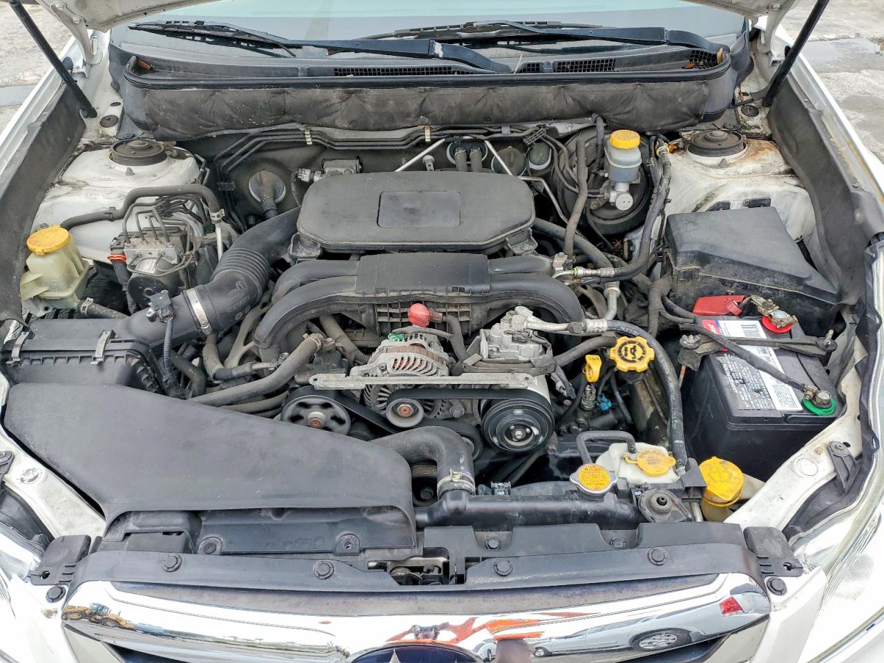 2012 SUBARU OUTBACK photo 23