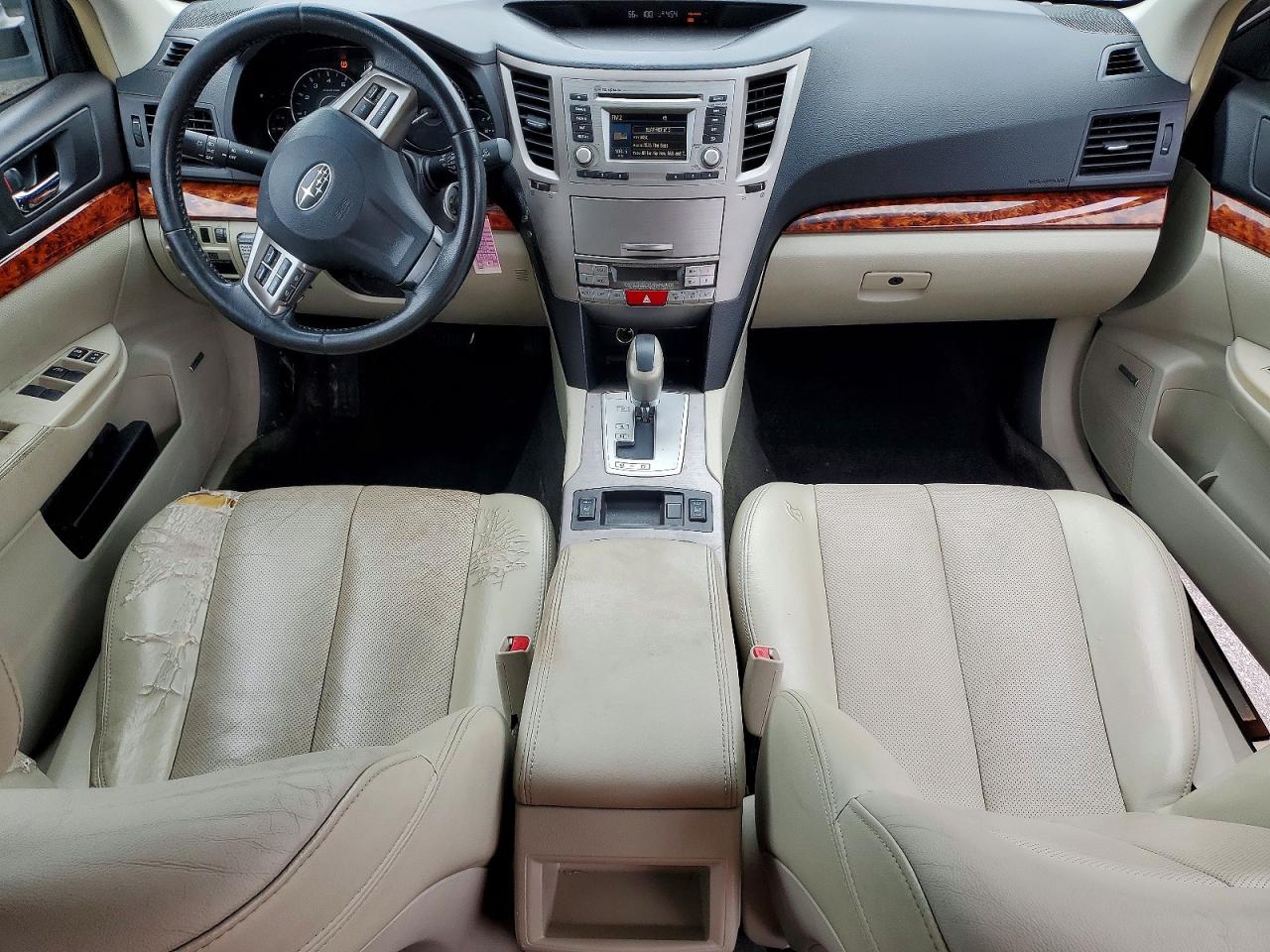 2012 SUBARU OUTBACK photo 15