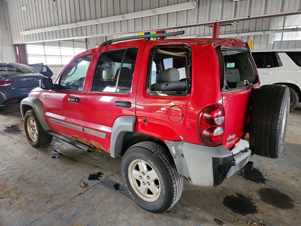 2005 JEEP LIBERTY SPORT photo 3