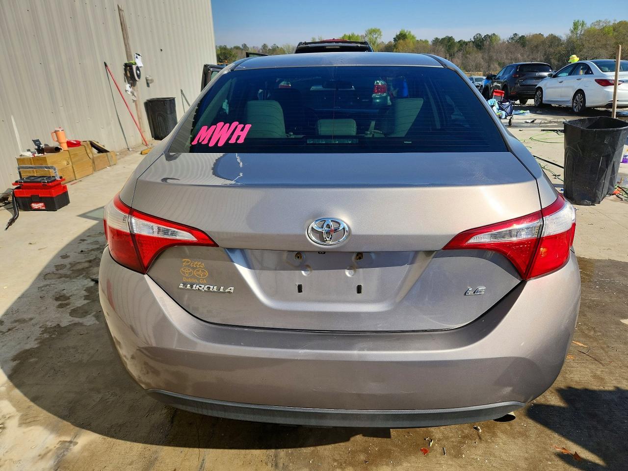 2015 TOYOTA COROLLA LE photo 11