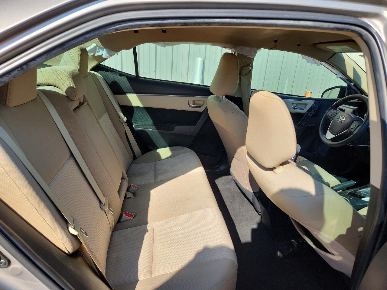 2015 TOYOTA COROLLA LE photo 19