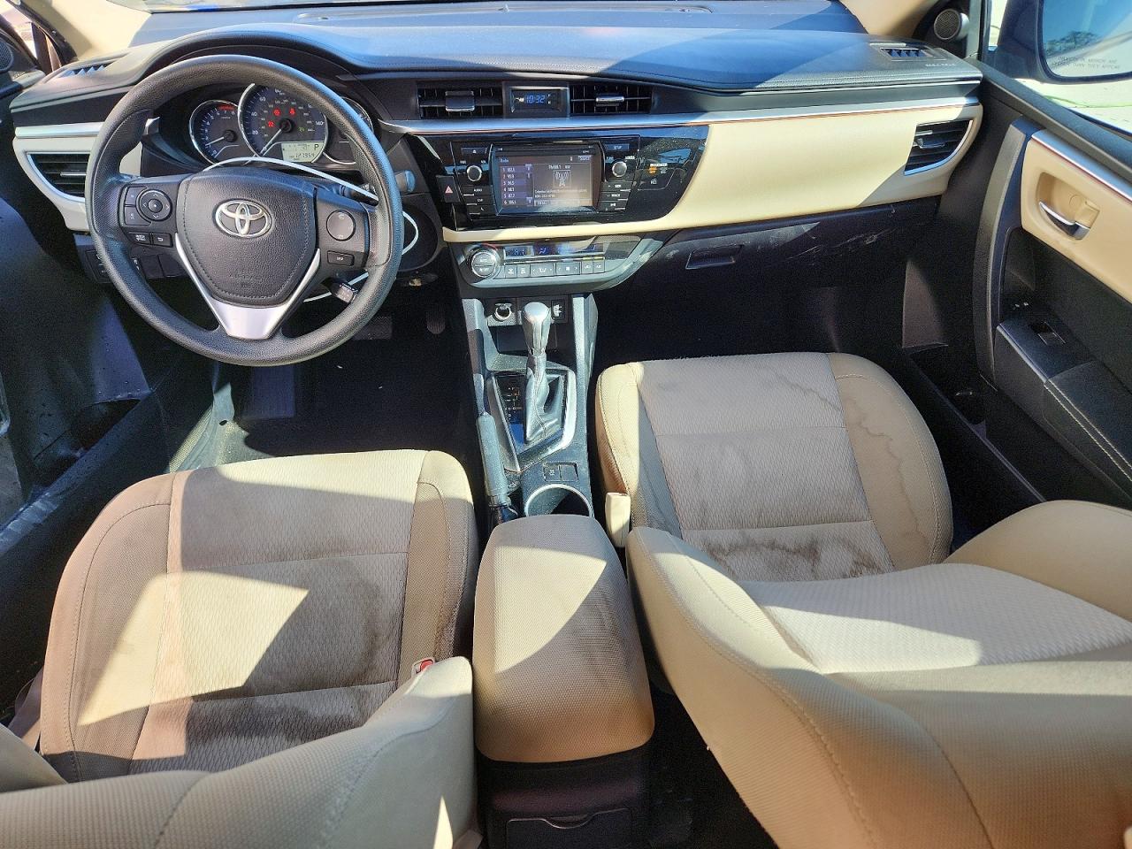 2015 TOYOTA COROLLA LE photo 15