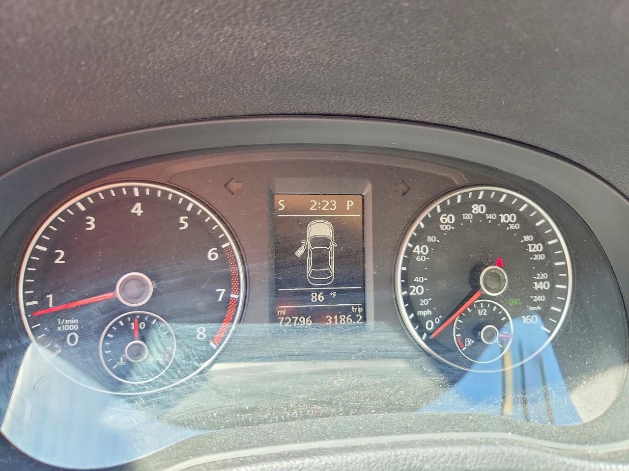 2015 VOLKSWAGEN PASSAT SE photo 9