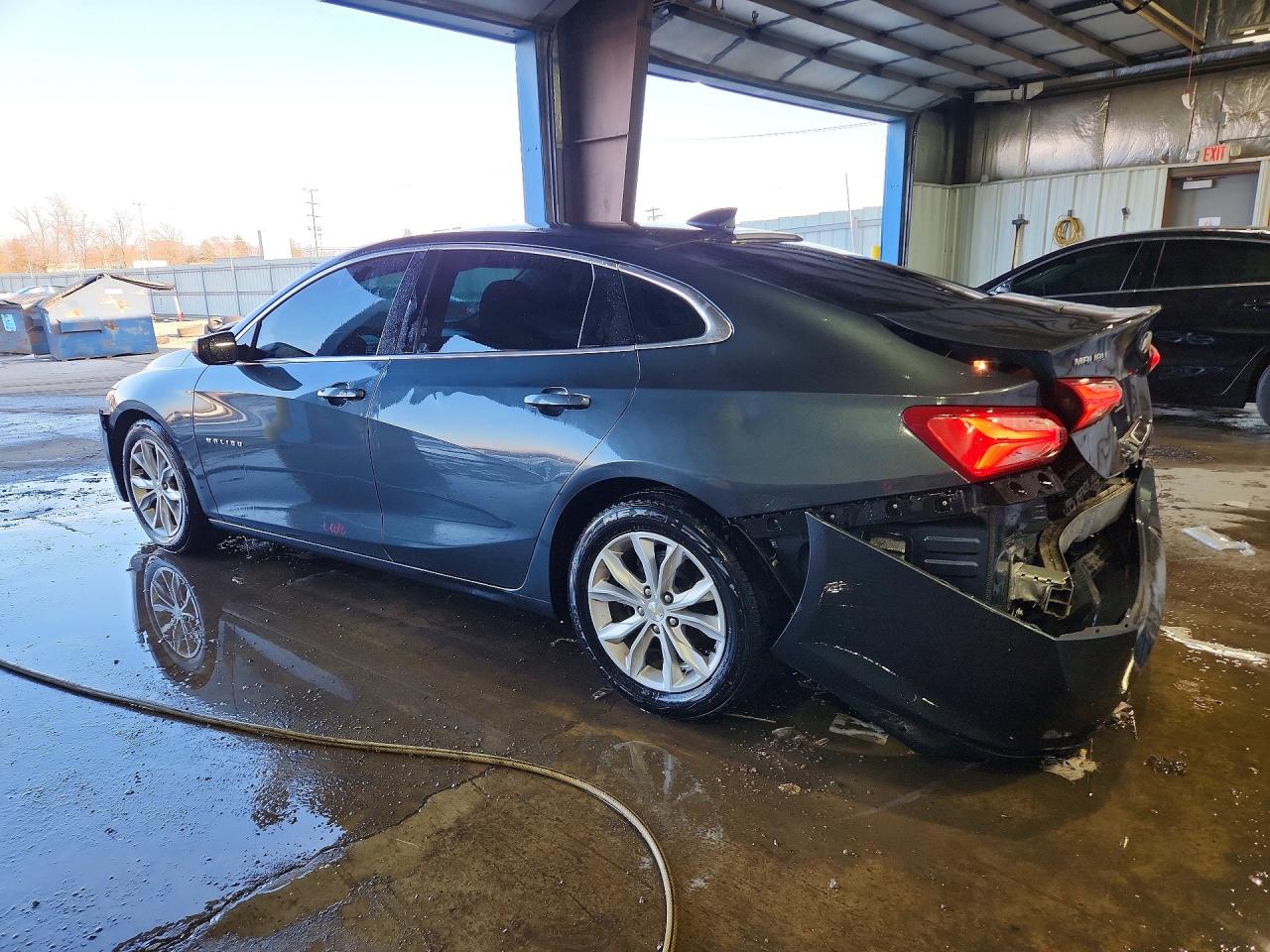 2020 CHEVROLET MALIBU LT photo 2