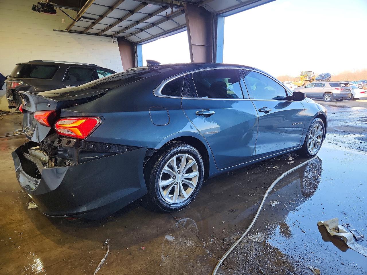 2020 CHEVROLET MALIBU LT photo 3