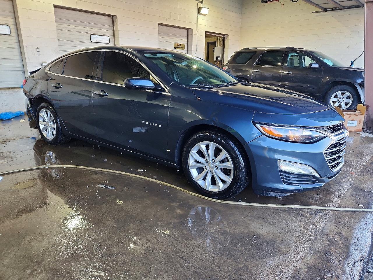 2020 CHEVROLET MALIBU LT photo 4