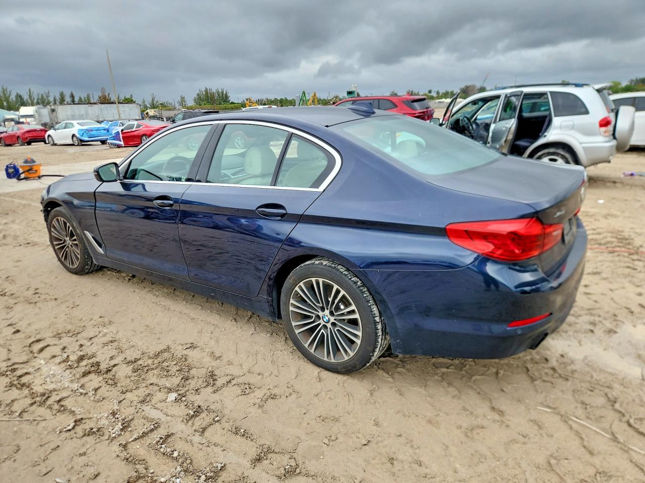 2019 BMW 530 XI photo 3