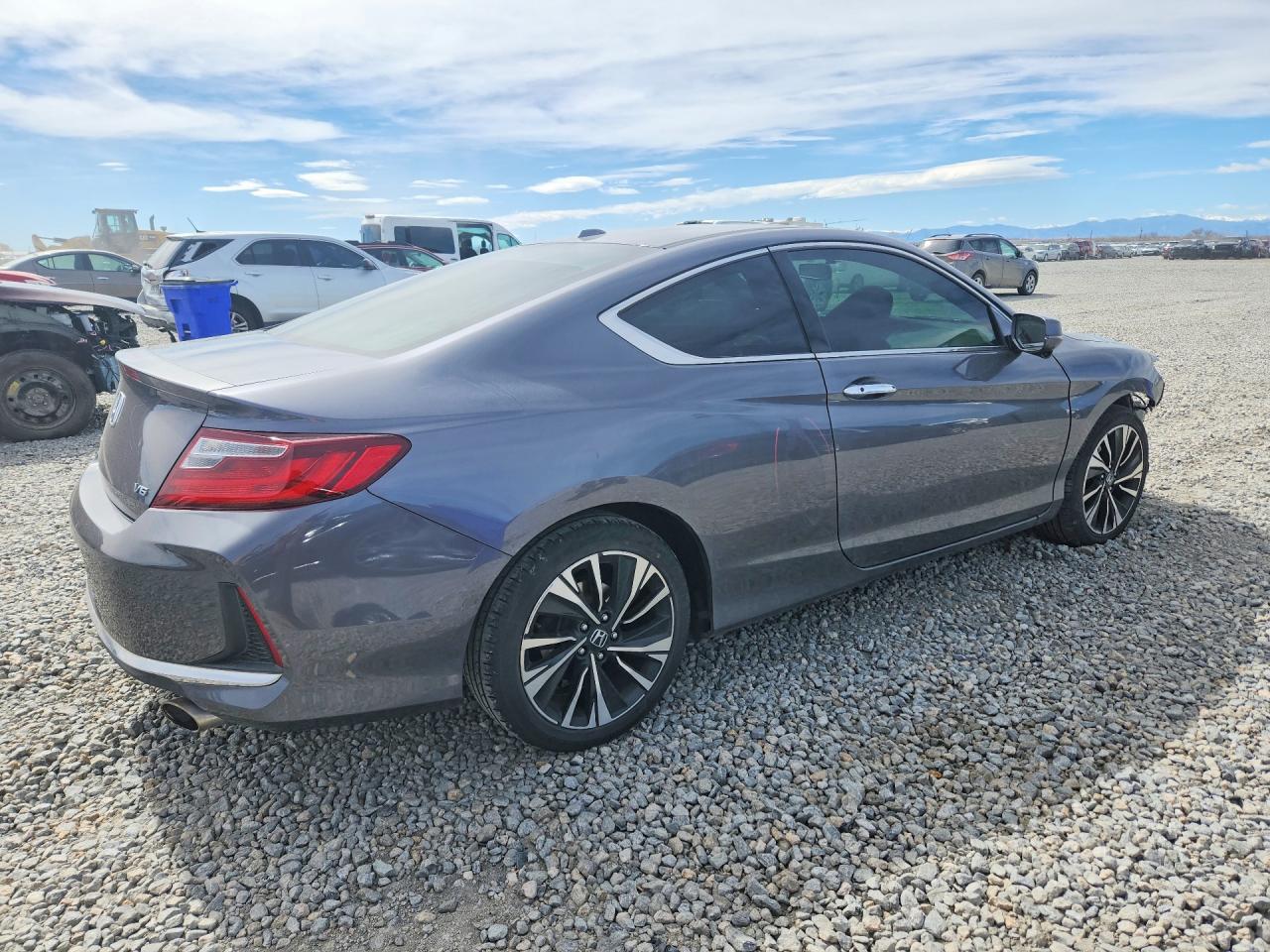 2017 HONDA ACCORD EXL photo 3