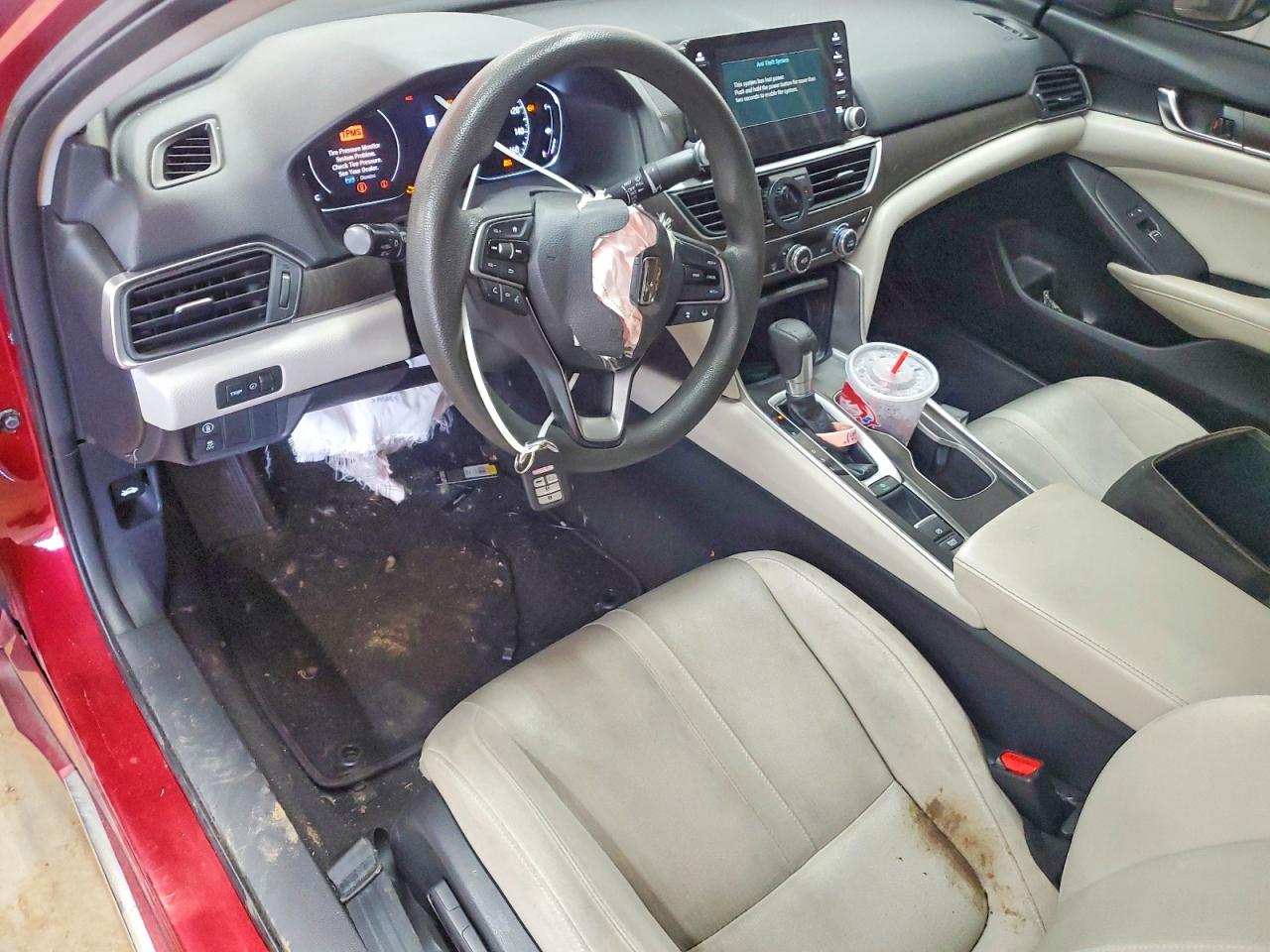 2018 HONDA ACCORD EX photo 8