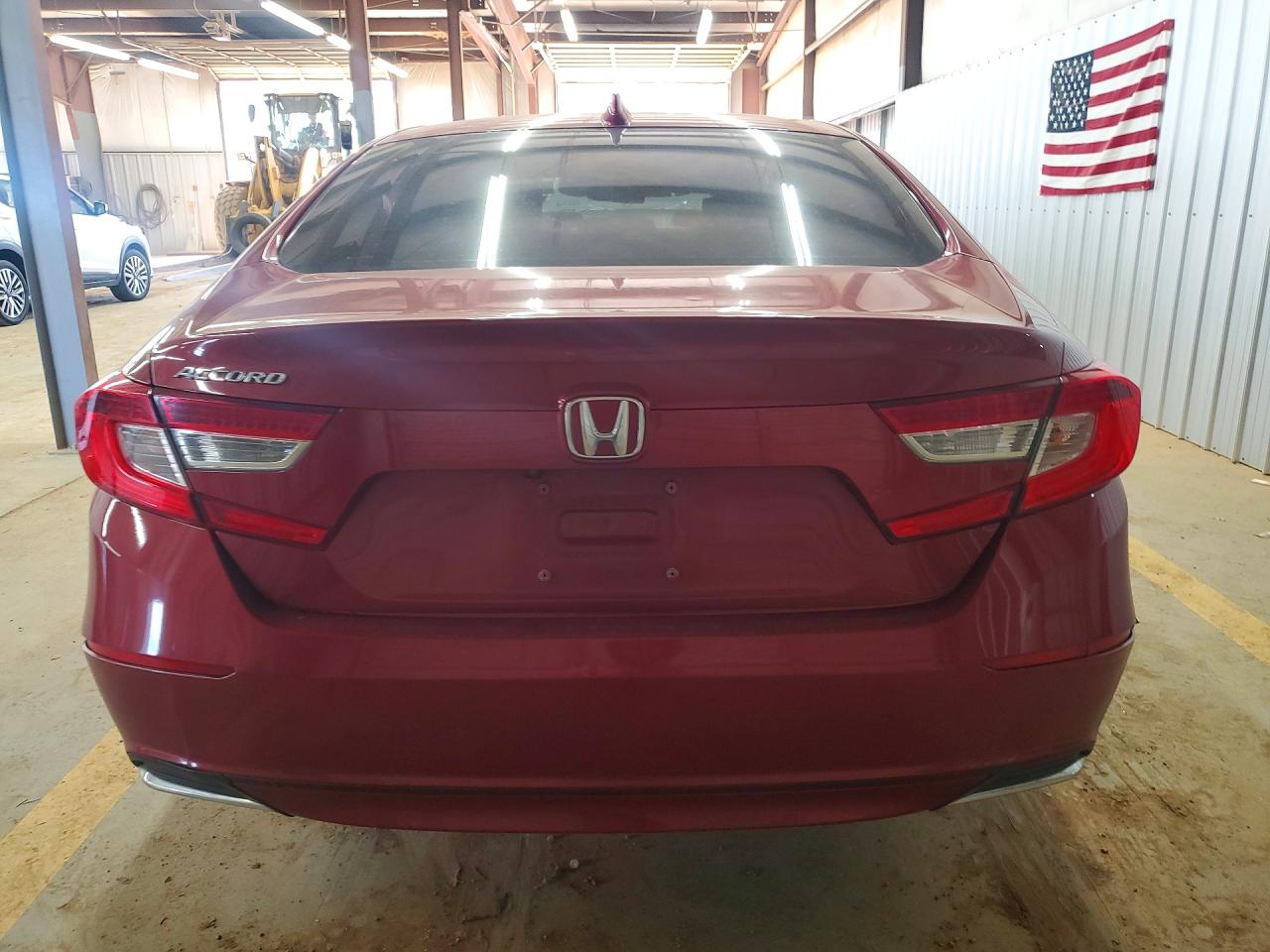2018 HONDA ACCORD EX photo 6