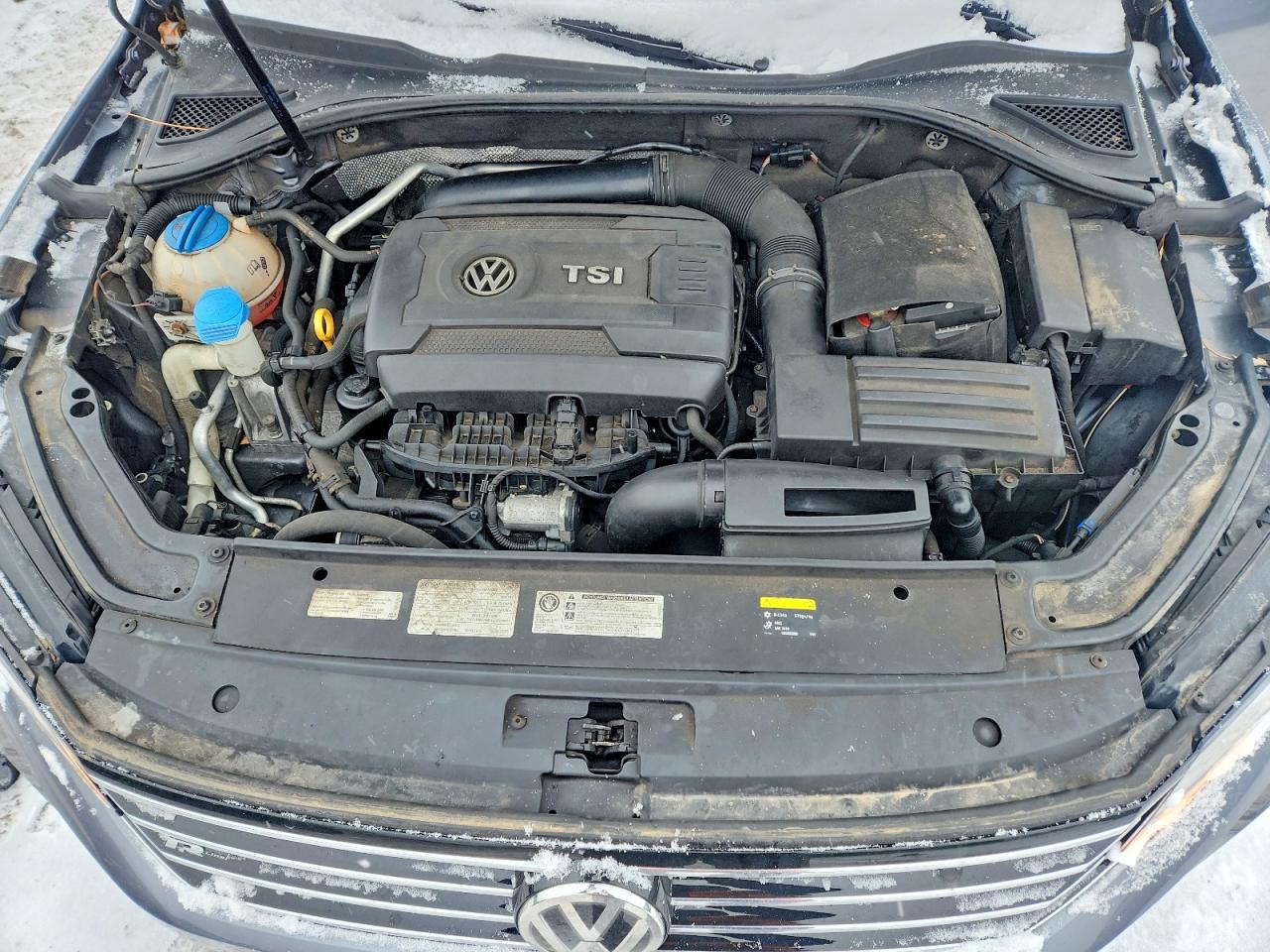 2017 VOLKSWAGEN PASSAT R-LINE photo 11