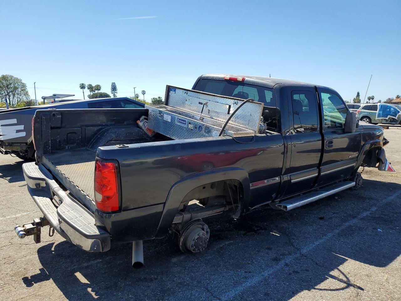 2004 CHEVROLET SILVERADO K2500 HEAVY DUTY photo 7
