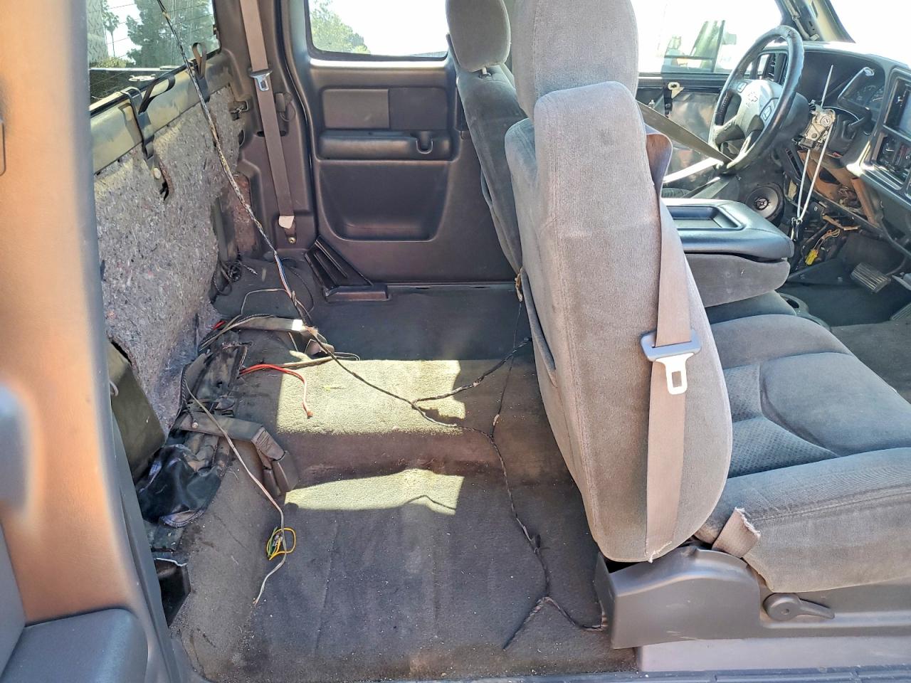 2004 CHEVROLET SILVERADO K2500 HEAVY DUTY photo 28