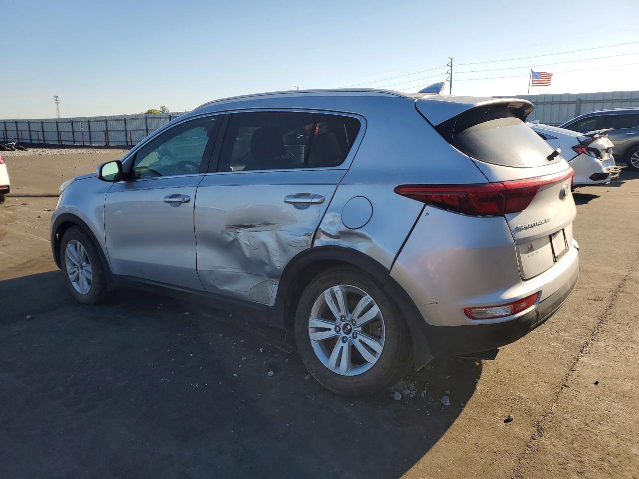 2019 KIA SPORTAGE LX photo 2