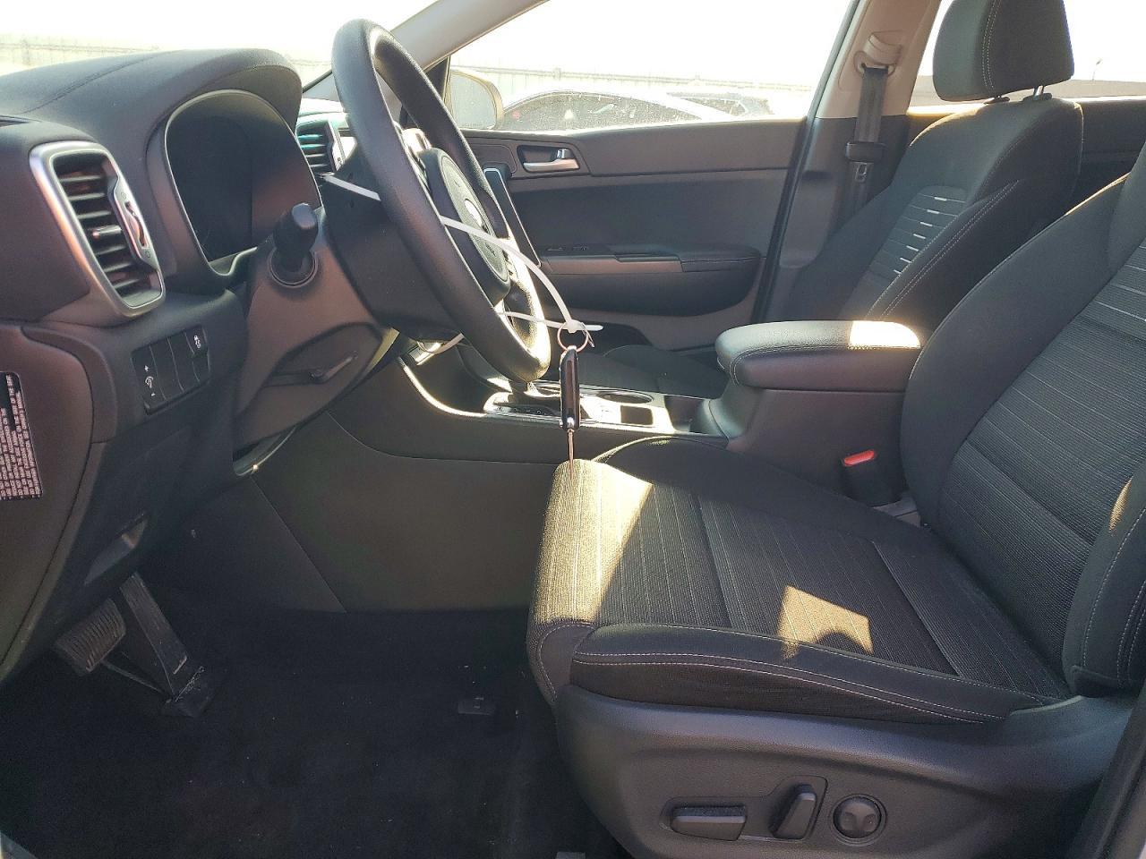 2019 KIA SPORTAGE LX photo 7