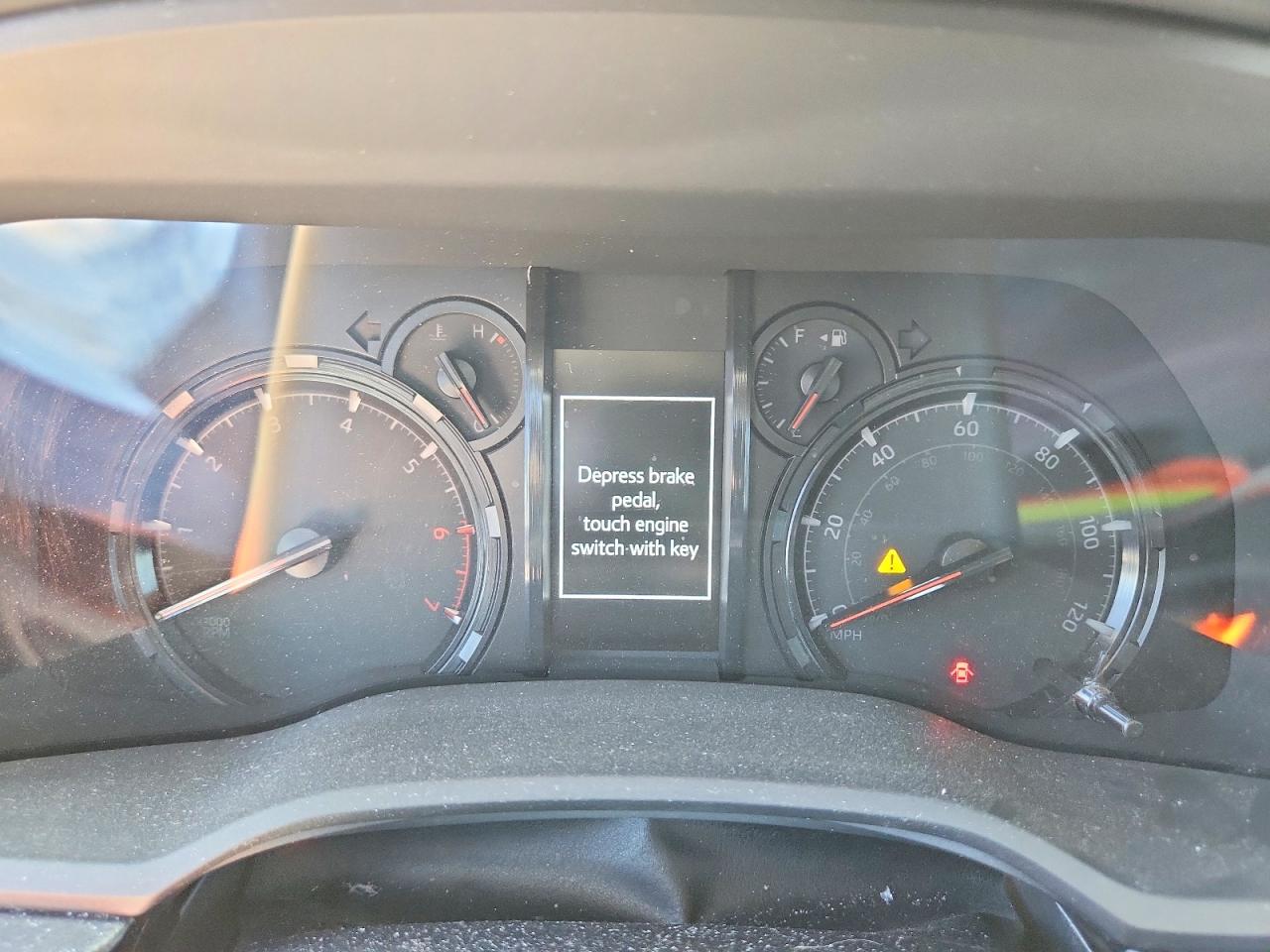 2022 TOYOTA 4RUNNER SR5 photo 25