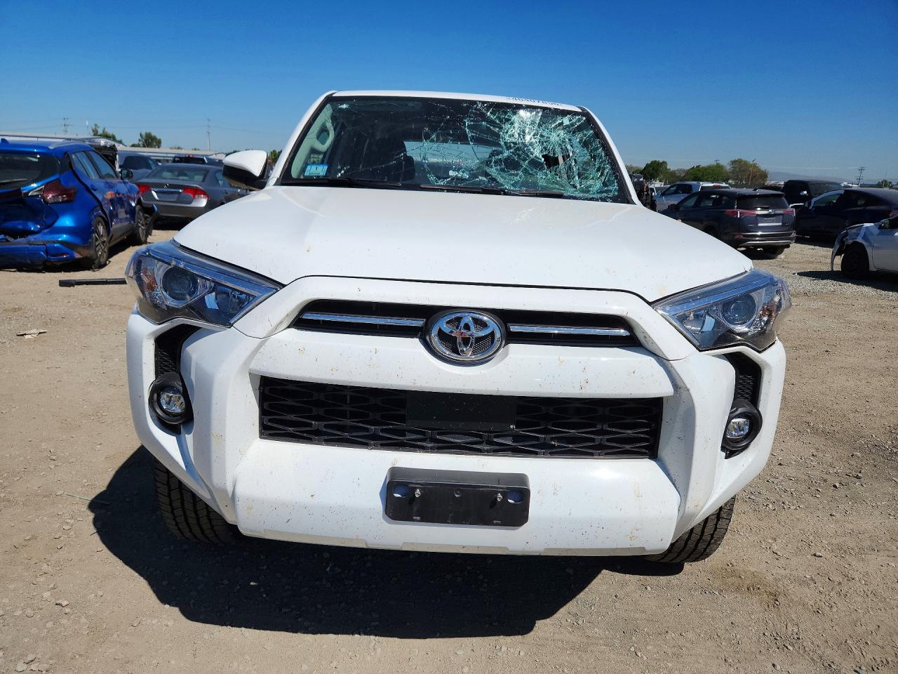 2022 TOYOTA 4RUNNER SR5 photo 13
