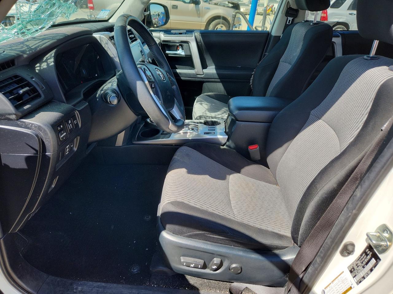 2022 TOYOTA 4RUNNER SR5 photo 19