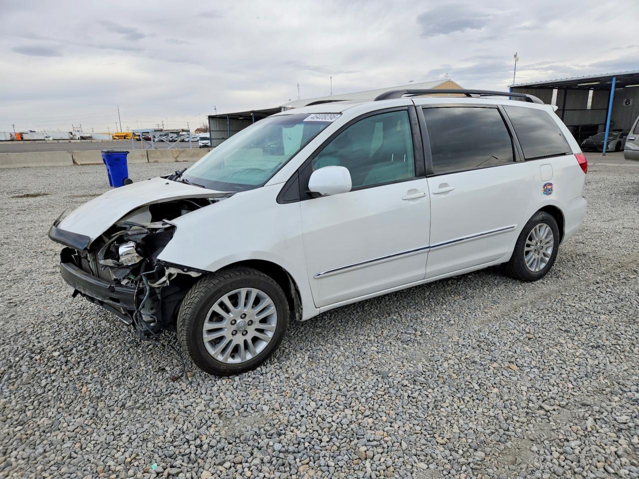 2007 TOYOTA SIENNA