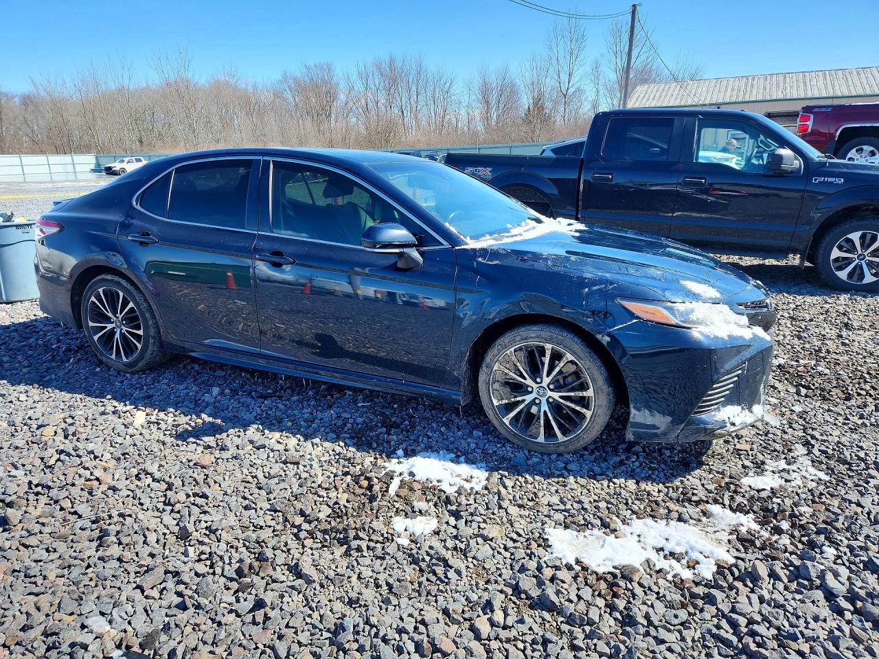 2018 TOYOTA CAMRY SE photo 7