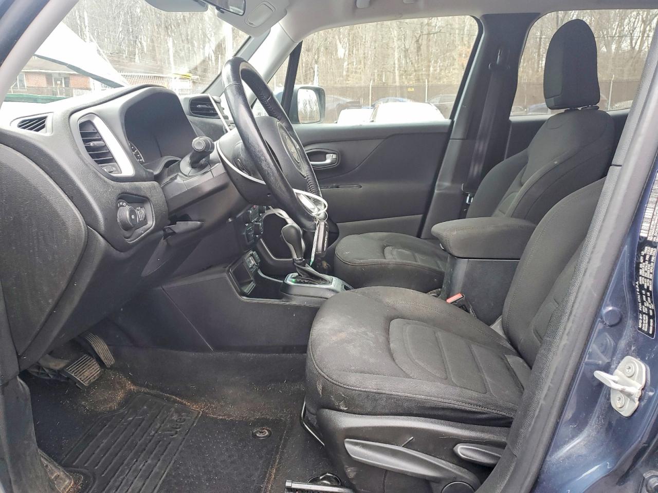 2019 JEEP RENEGADE LATITUDE photo 7
