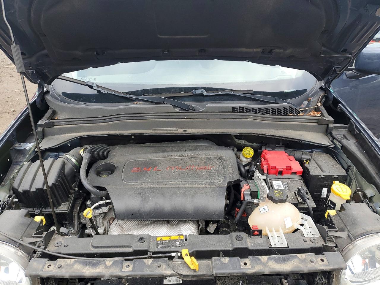 2019 JEEP RENEGADE LATITUDE photo 11