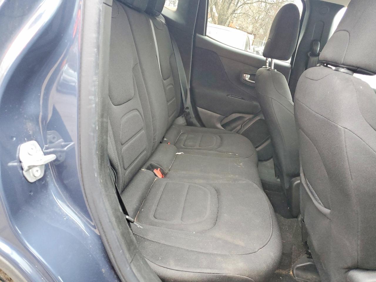 2019 JEEP RENEGADE LATITUDE photo 10