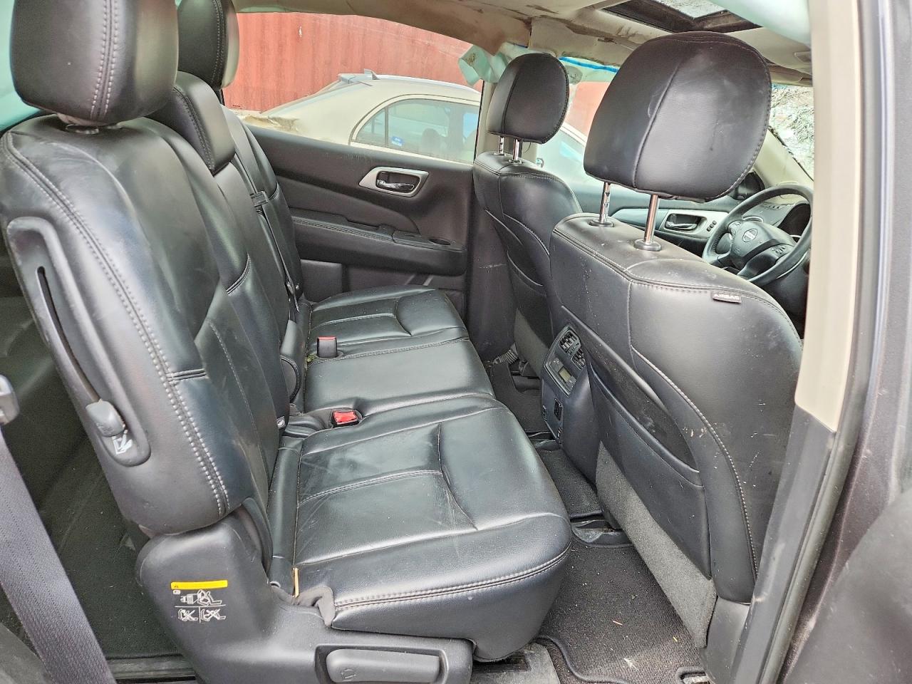 2017 NISSAN PATHFINDER S photo 31