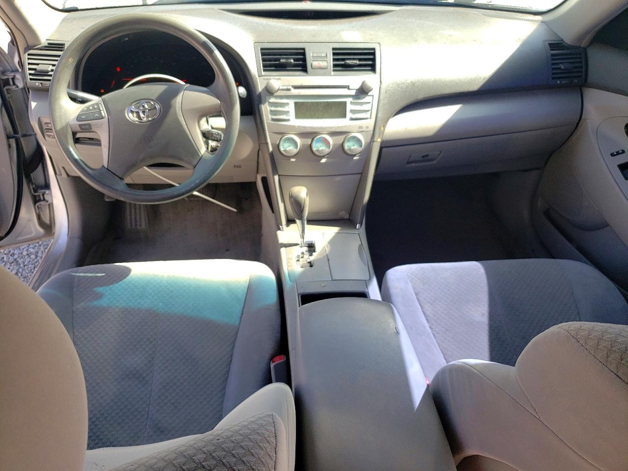 2008 TOYOTA CAMRY LE photo 8