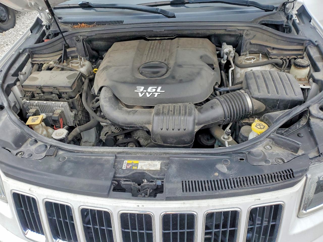 2014 JEEP GRAND CHEROKEE LAREDO photo 23