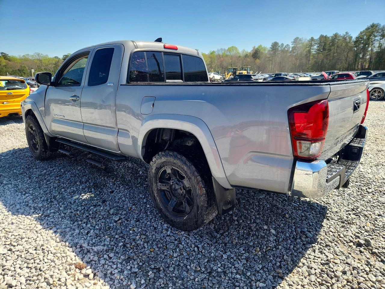 2019 TOYOTA TACOMA SR5 V6 photo 2