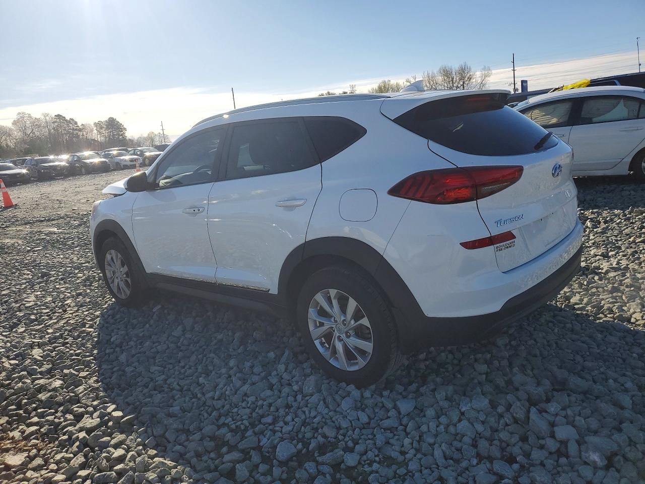 2019 HYUNDAI TUCSON VALUE photo 2