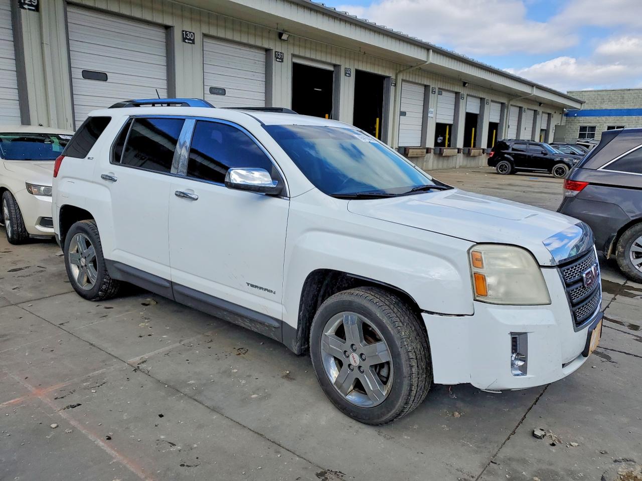 2013 GMC TERRAIN photo 4
