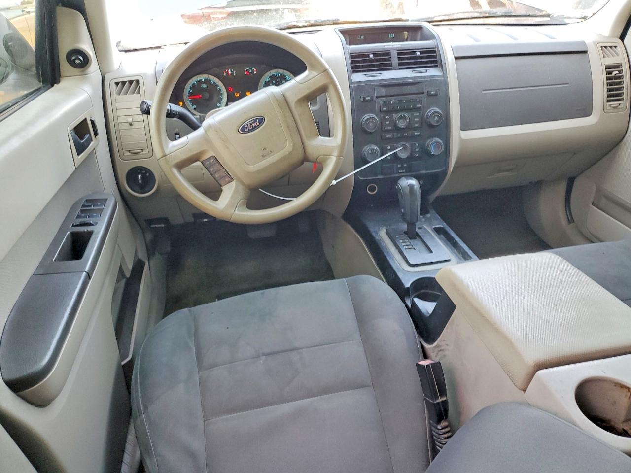 2010 FORD ESCAPE XLS photo 15
