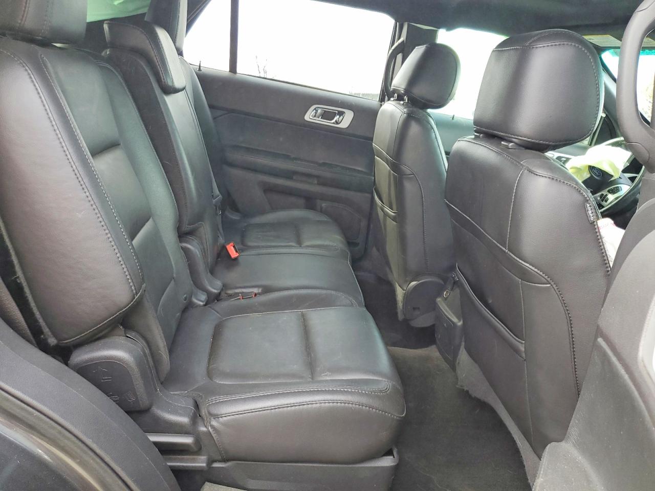 2015 FORD EXPLORER XLT photo 21