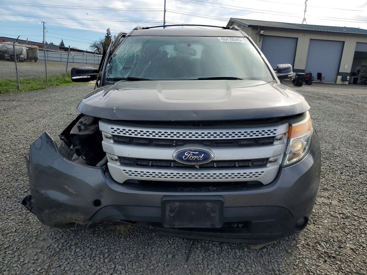 2015 FORD EXPLORER XLT photo 9