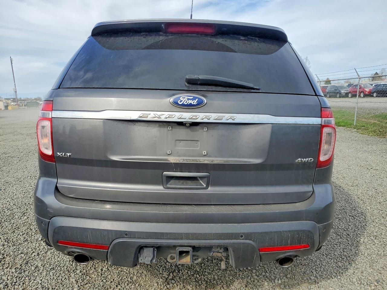 2015 FORD EXPLORER XLT photo 11
