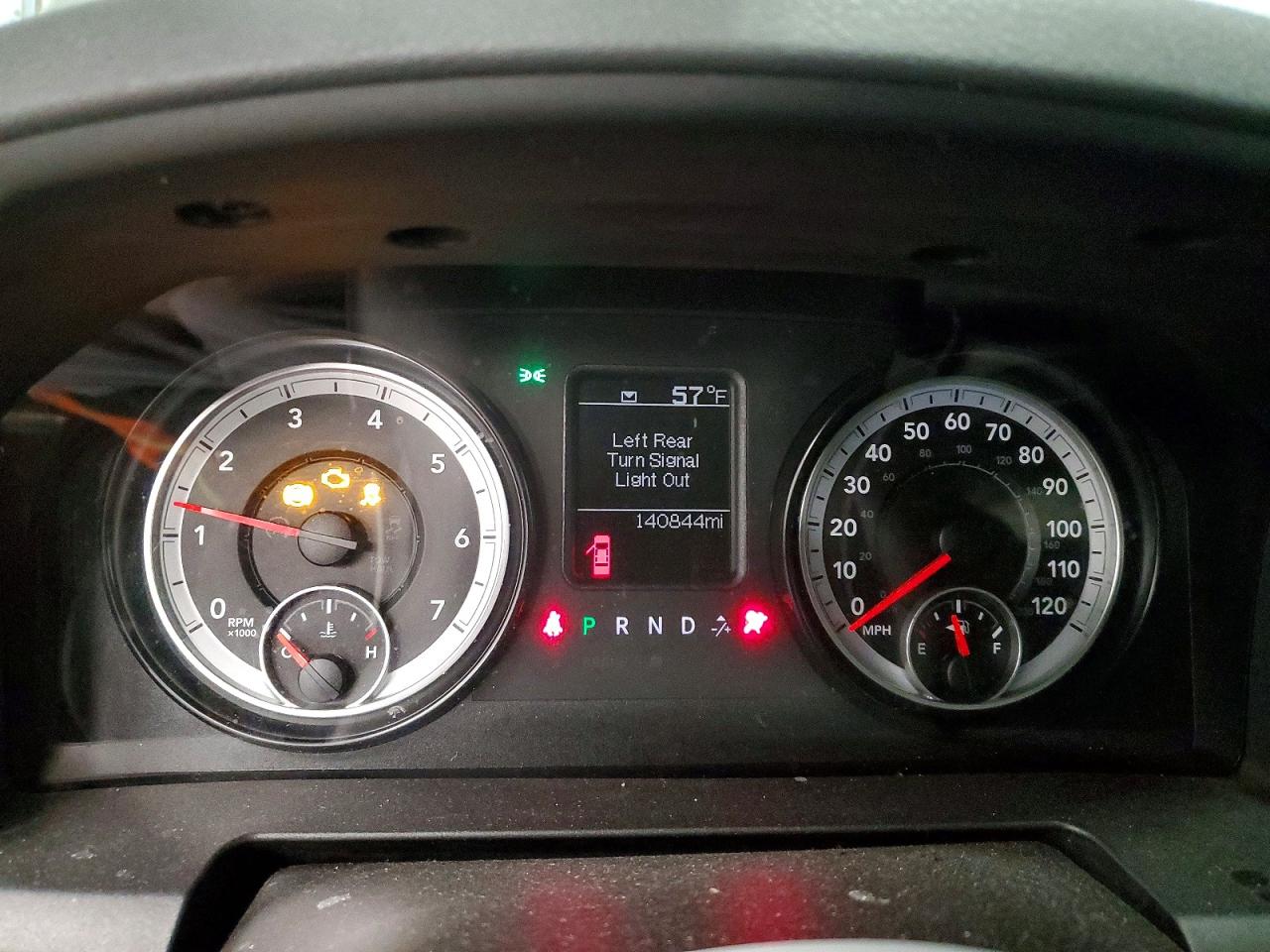 2015 RAM 1500 ST photo 17