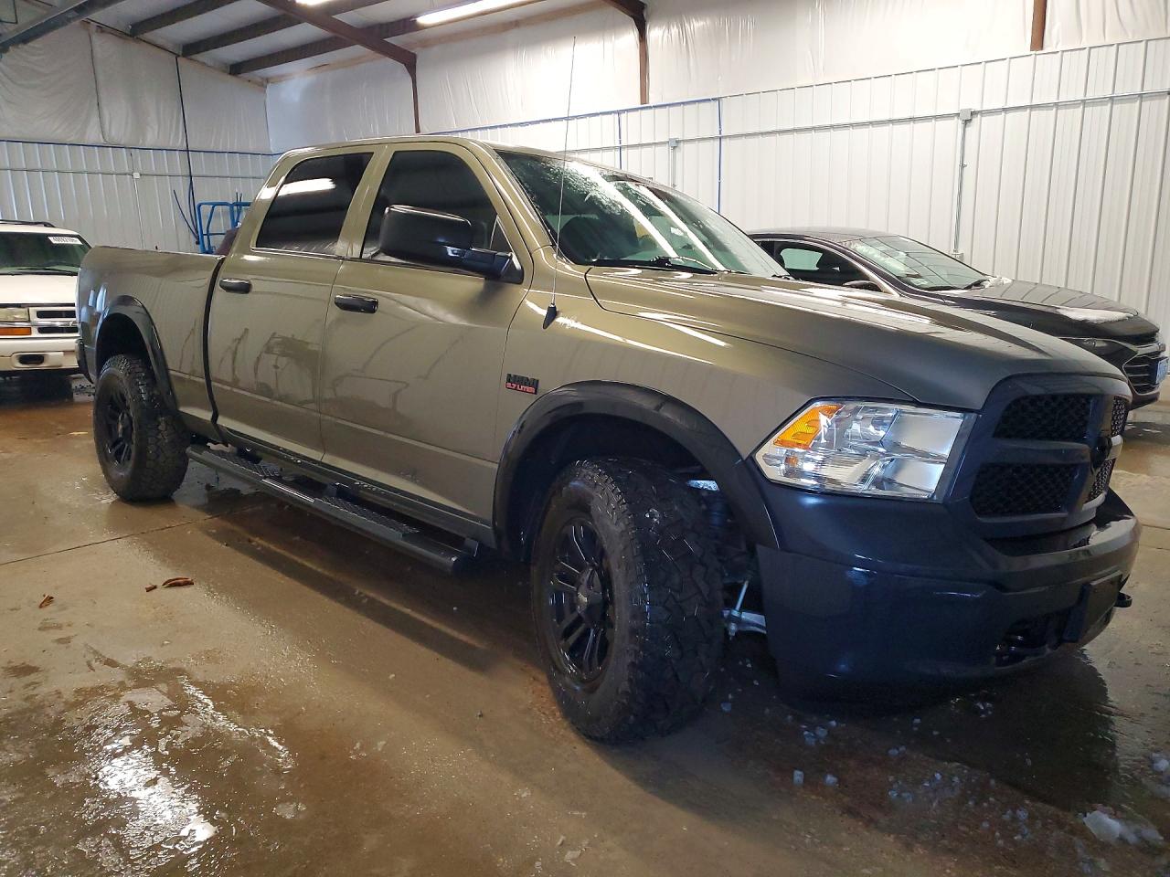 2015 RAM 1500 ST photo 7