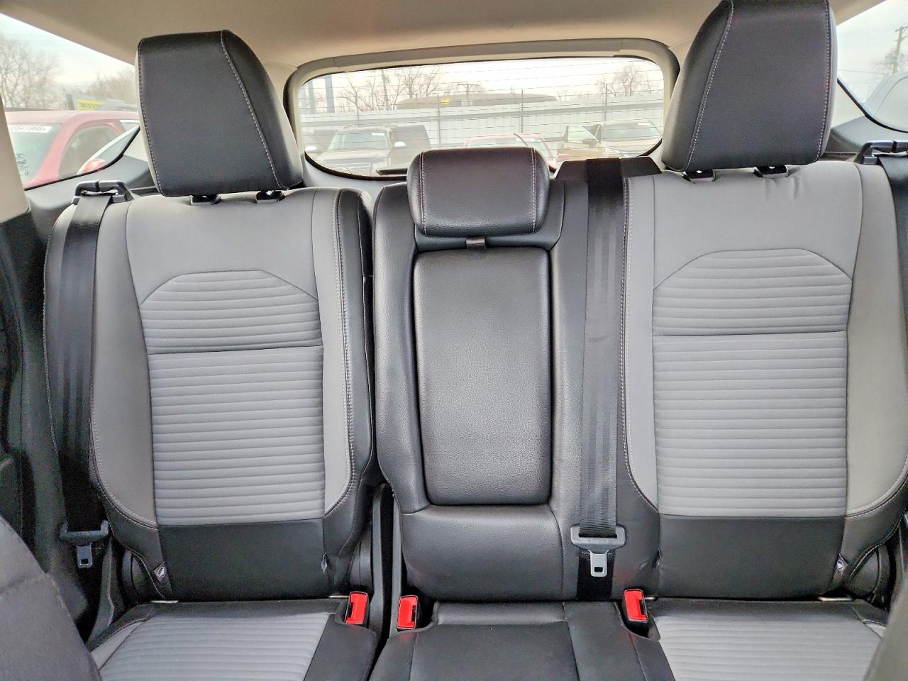 2018 FORD ESCAPE SE photo 19