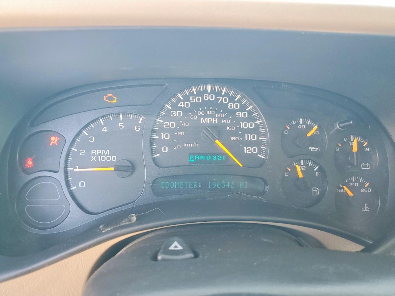 2005 GMC YUKON XL C1500 photo 9
