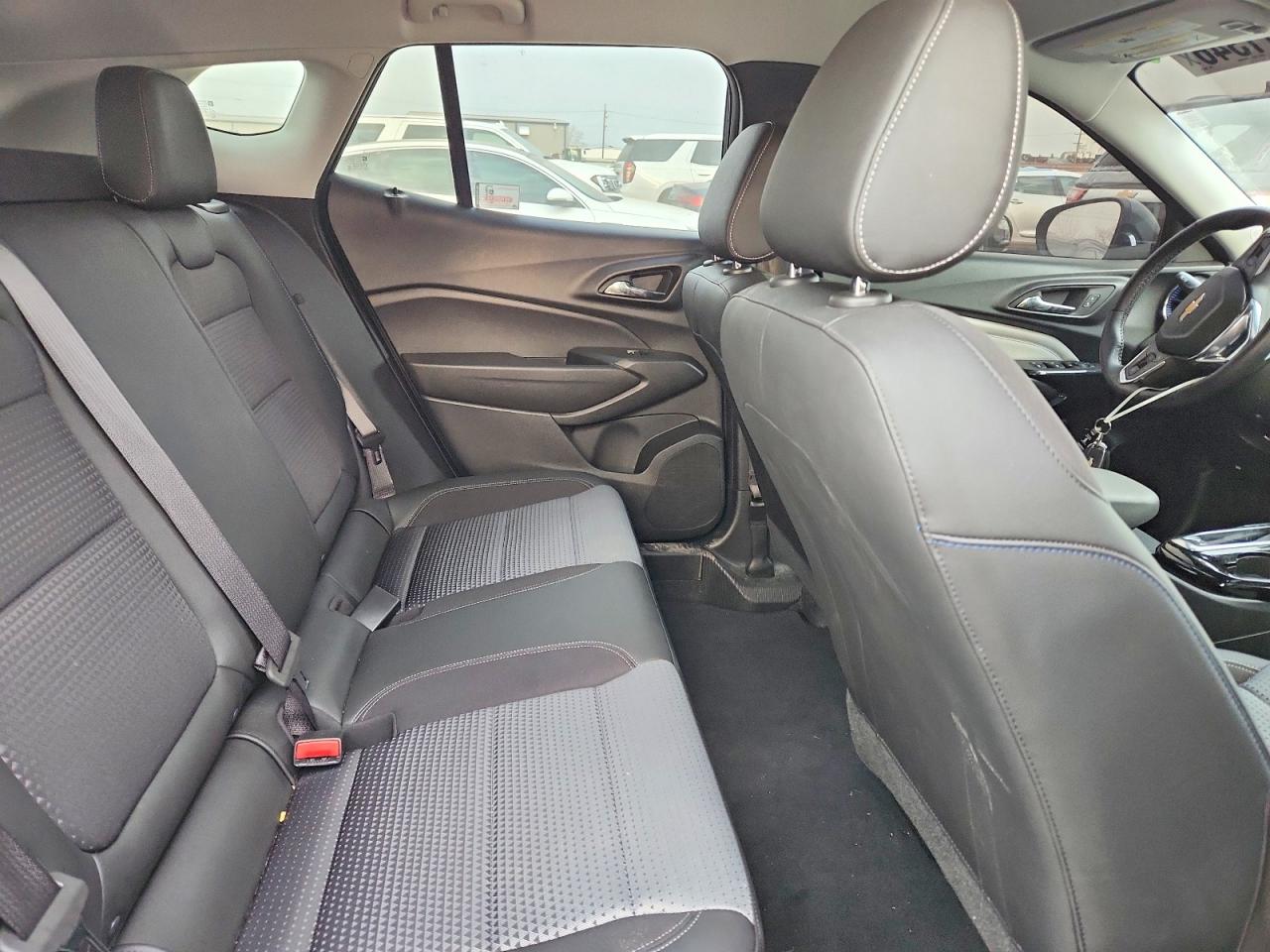2025 CHEVROLET TRAX 1LT photo 19