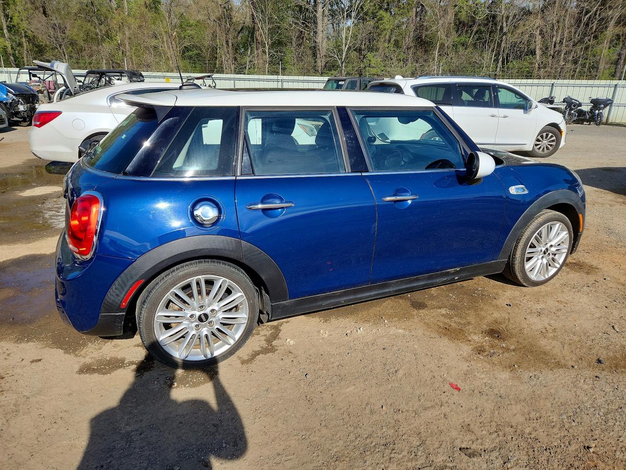 2016 MINI COOPER S photo 5
