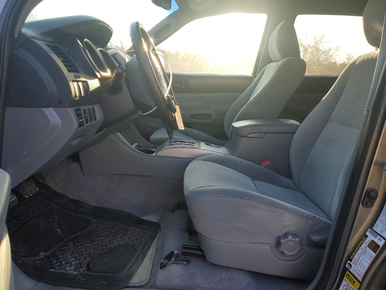 2009 TOYOTA TACOMA PRERUNNER V6 photo 13