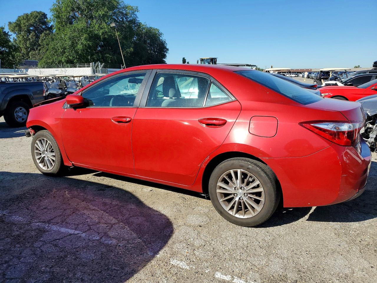 2015 TOYOTA COROLLA LE PLUS photo 2
