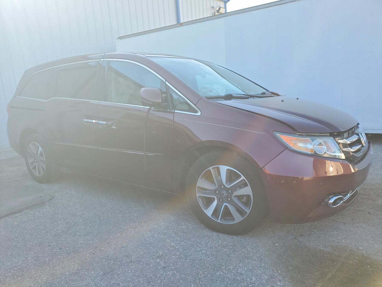 2016 HONDA ODYSSEY TOURING photo 4
