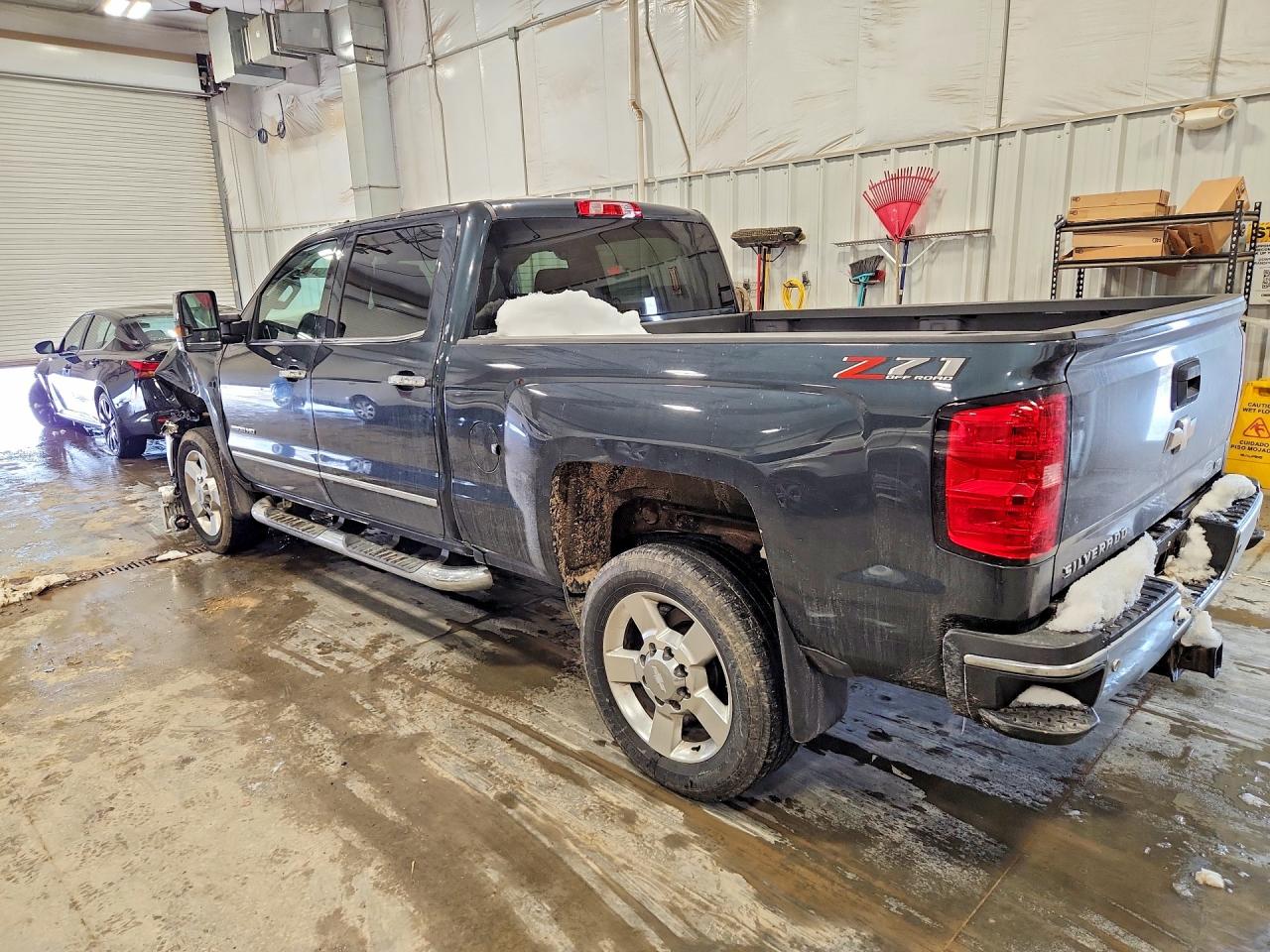 2018 CHEVROLET SILVERADO K2500 HEAVY DUTY LTZ photo 2
