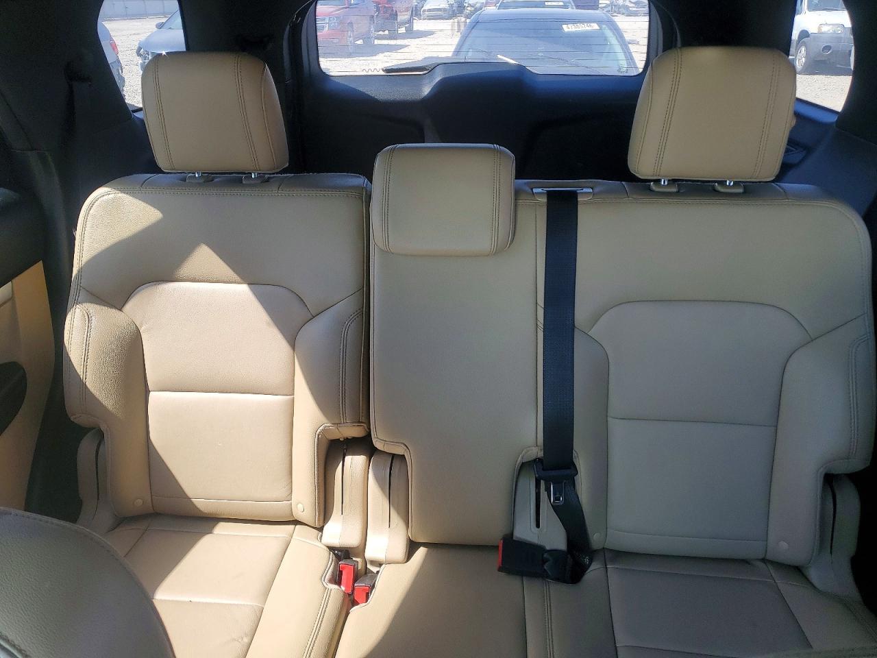 2016 FORD EXPLORER XLT photo 19